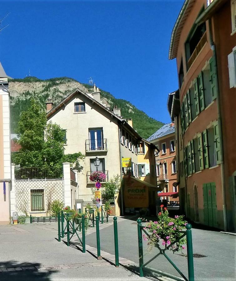 Lou Filadour Rez De Chaussee 5 Personnes Jausiers Buitenkant foto